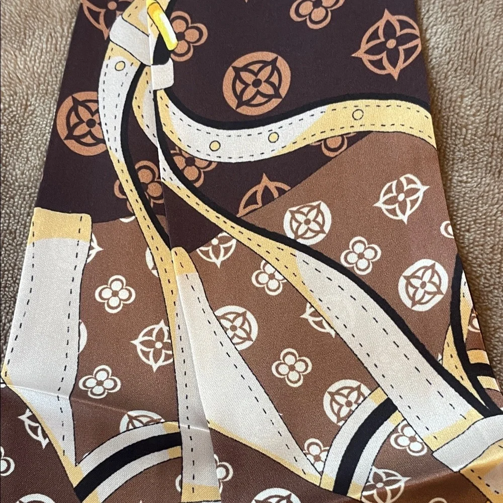 Chic Patterned Brown and Gold Scarf - Picture 4 of 5